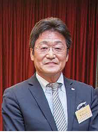 代表取締役社長　藤本仁